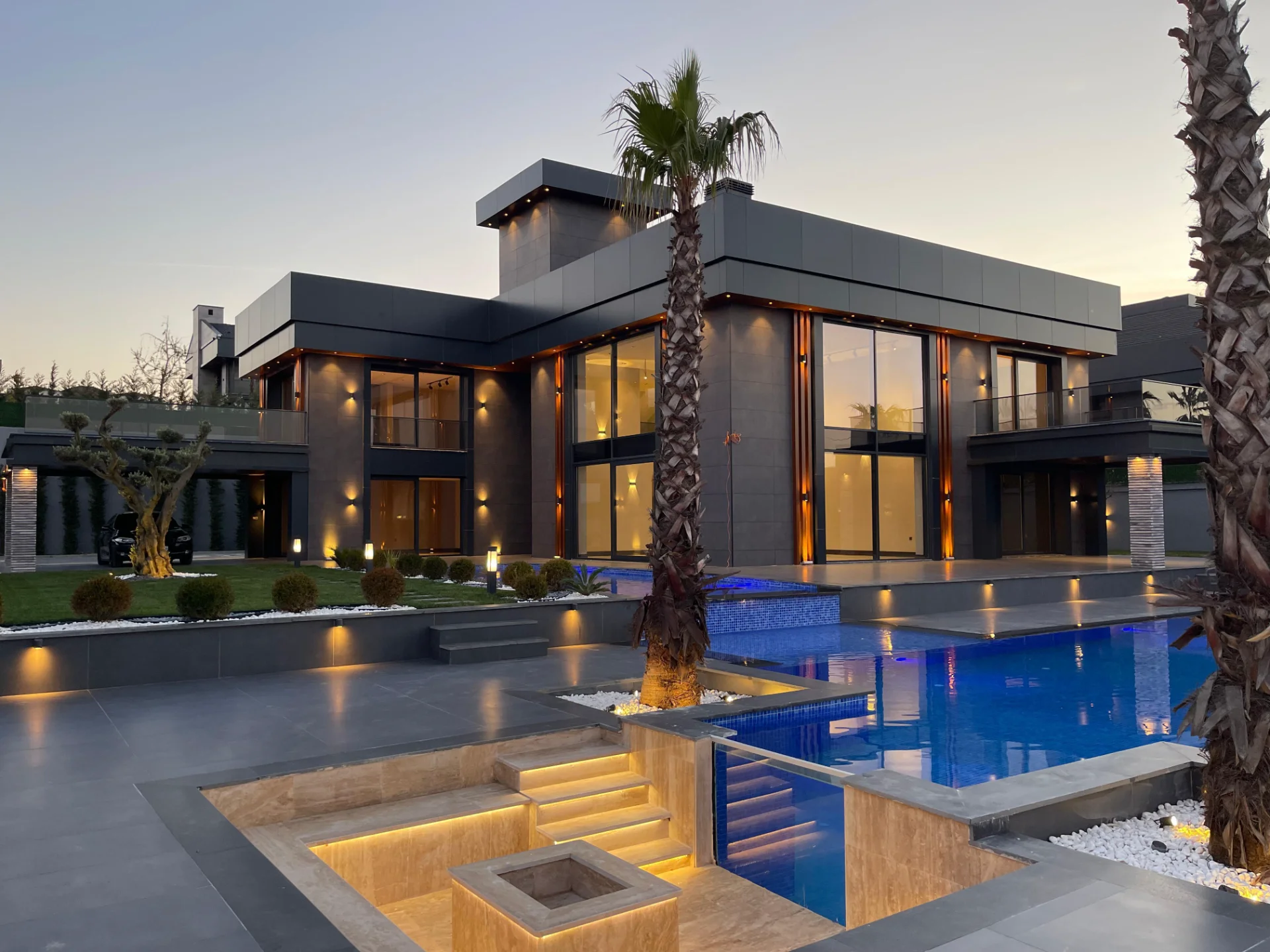 nordzypern-immobilien kaufen - designer-luxusvilla kyrenia mit infinity-pool in goldener abendsonne